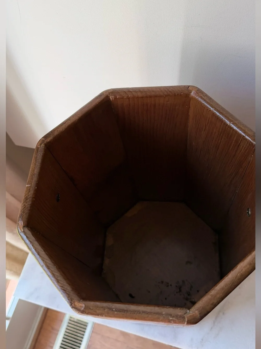 VTG /MC Wood Octagon Shape Trash Can Waste Bin With Lions Heads Unique Storage